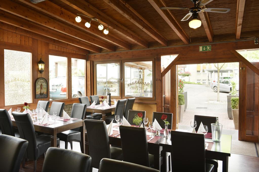 Hotel Zur Post Kleve Екстериор снимка