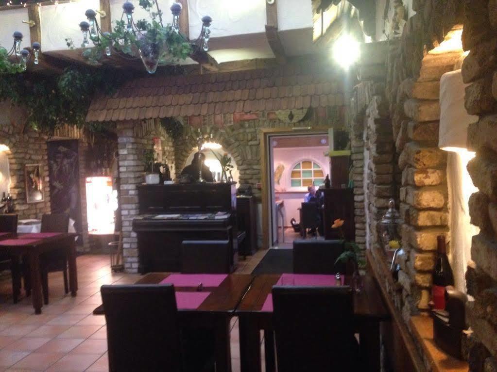 Hotel Zur Post Kleve Екстериор снимка